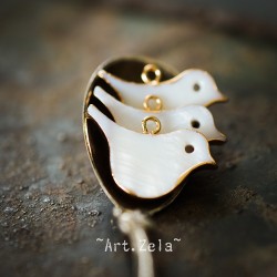 Pendentif oiseau nacre naturelle 25x16.5 mm X1 Pendentif laiton et nacre