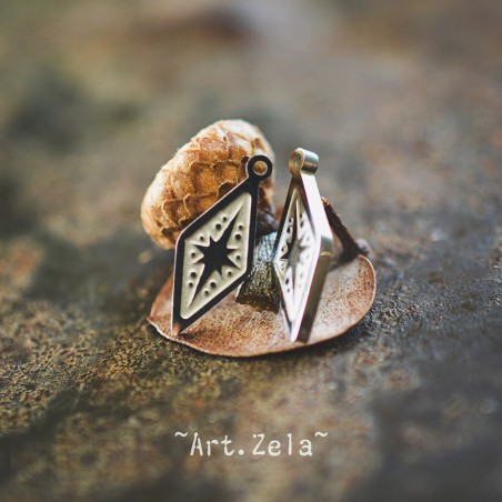 Petits pendentifs losanges argentés 15x6mm X2 Acier inoxydable gravé