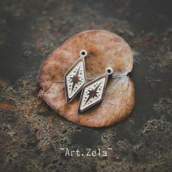 Petits pendentifs losanges argentés 15x6mm X2 Acier inoxydable gravé