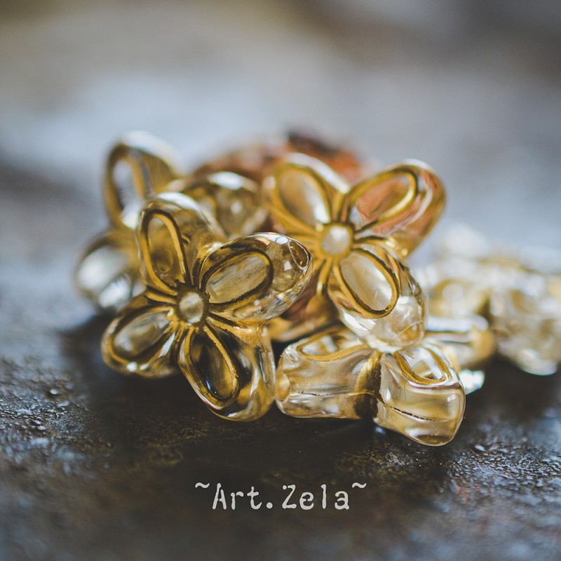 Fleurs au style vintage transparent doré 17mm X10 Perles acrylique