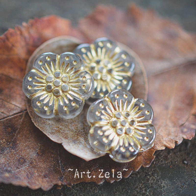 Fleurs transparentes gris clair doré 13mm X10 Perles acryliques