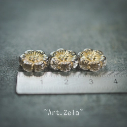 Fleurs transparentes gris clair doré 13mm X10 Perles acryliques