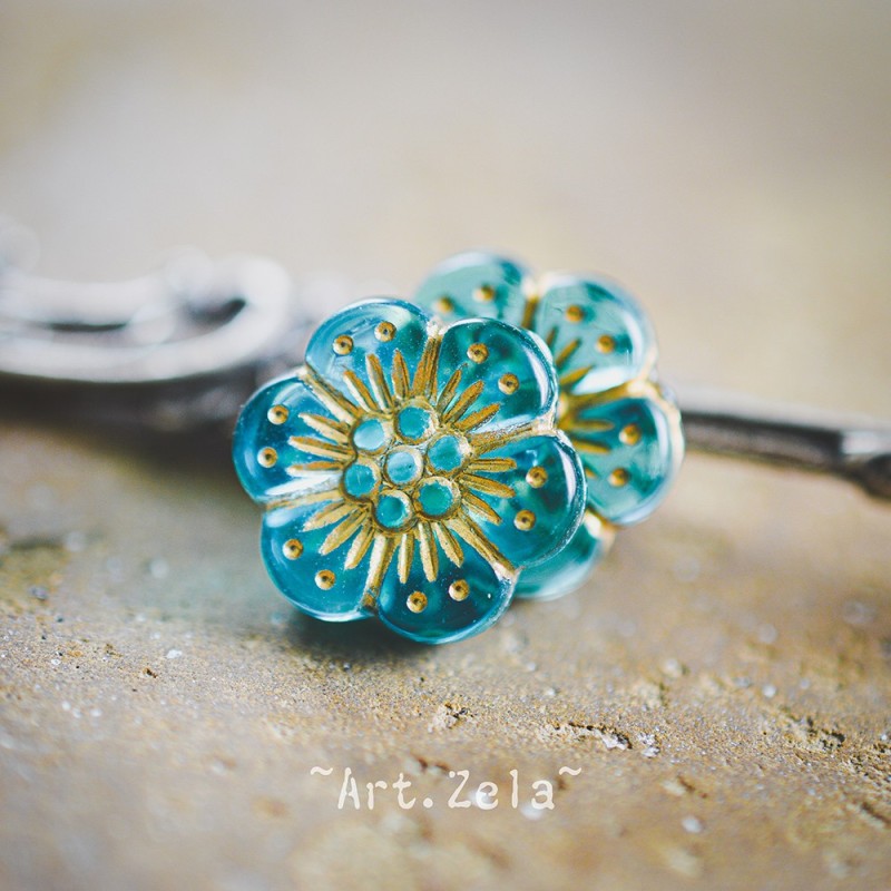 Perles fleurs turquoise et doré 13mm X10 Perles acryliques