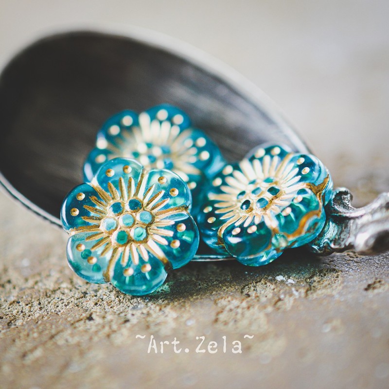 Perles fleurs turquoise et doré 13mm X10 Perles acryliques