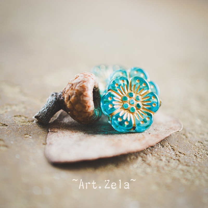 Perles fleurs turquoise et doré 13mm X10 Perles acryliques