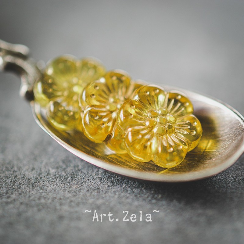 Perles fleurs jaune safran et doré 13mm X10 Perles acryliques