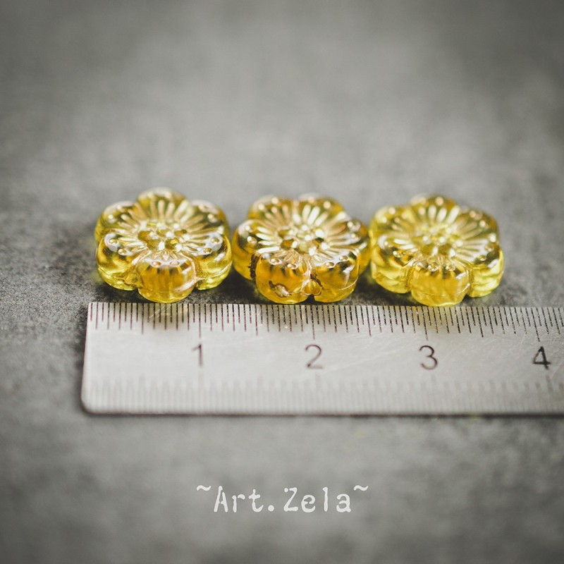 Perles fleurs jaune safran et doré 13mm X10 Perles acryliques