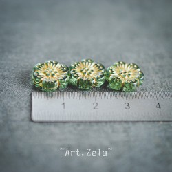 Perles fleurs vert et doré 13mm X10 Perles acryliques