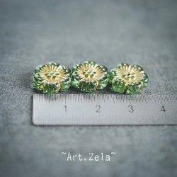 Perles fleurs vert et doré 13mm X10 Perles acryliques