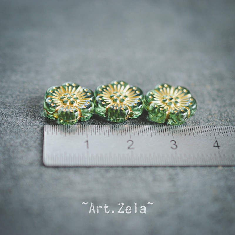 Perles fleurs vert et doré 13mm X10 Perles acryliques