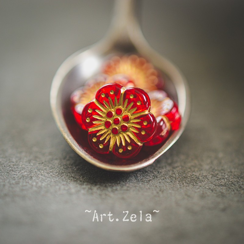Perles fleurs rouge et doré 13mm X10 Perles acryliques