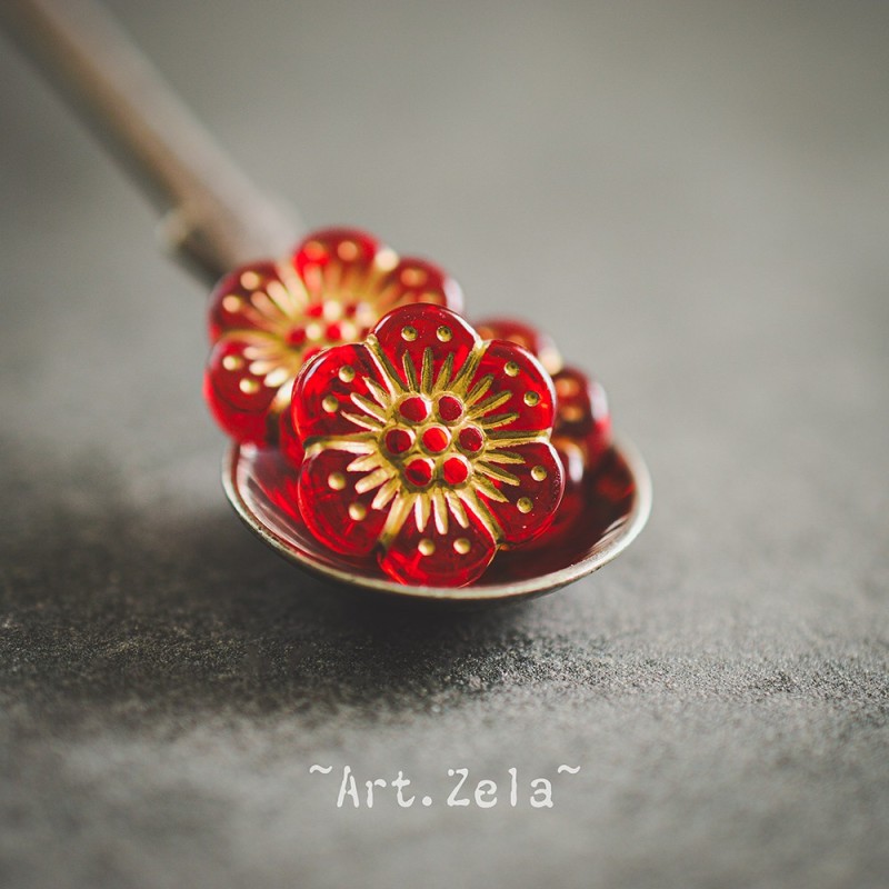 Perles fleurs rouge et doré 13mm X10 Perles acryliques