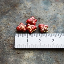 Petits lys rouges 9mm X10 Perles verre tchèque opaque Bronze