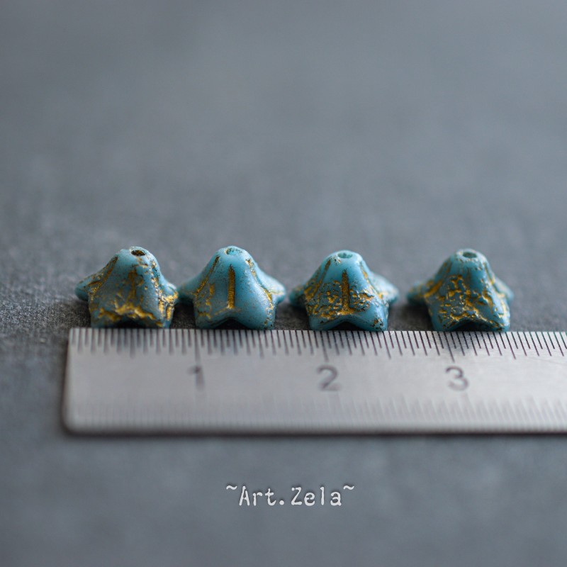 Clochettes bleu ciel bronze 5x8mm X15 Perles verre tchèque Premium mat