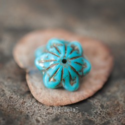 Clochettes bleu turquoise 14mm X2 Perles verre tchèque coupelles