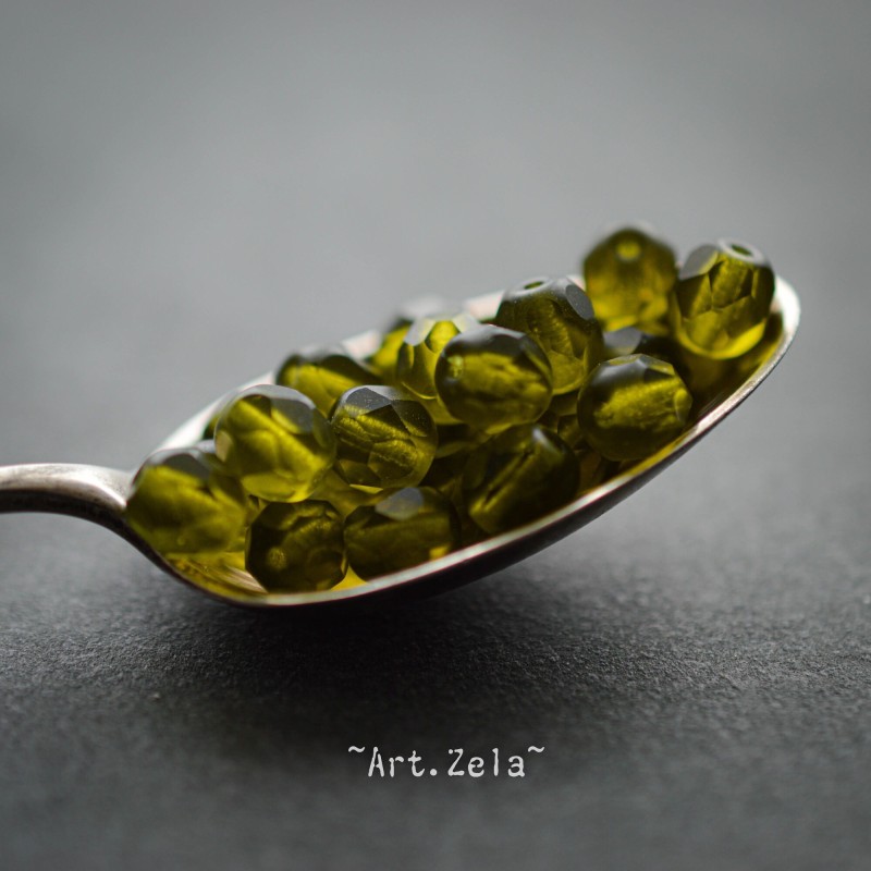 Facettes vert olivine mat 6mm X20 Perles verre tchèque transparent