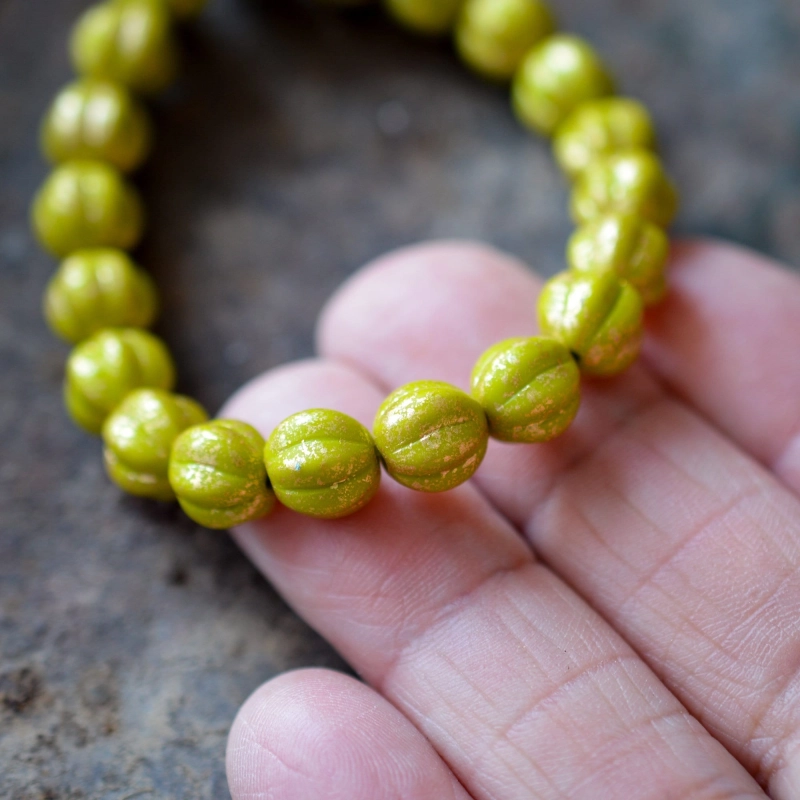Melons chartreuse doré 8mm X10 Perles rondes verre tchèque opaque