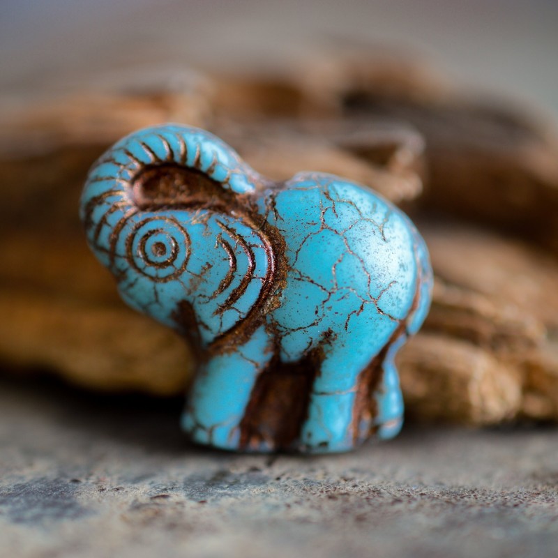 Éléphant bleu cuivré opaque 21mm X1  Perle verre tchèque