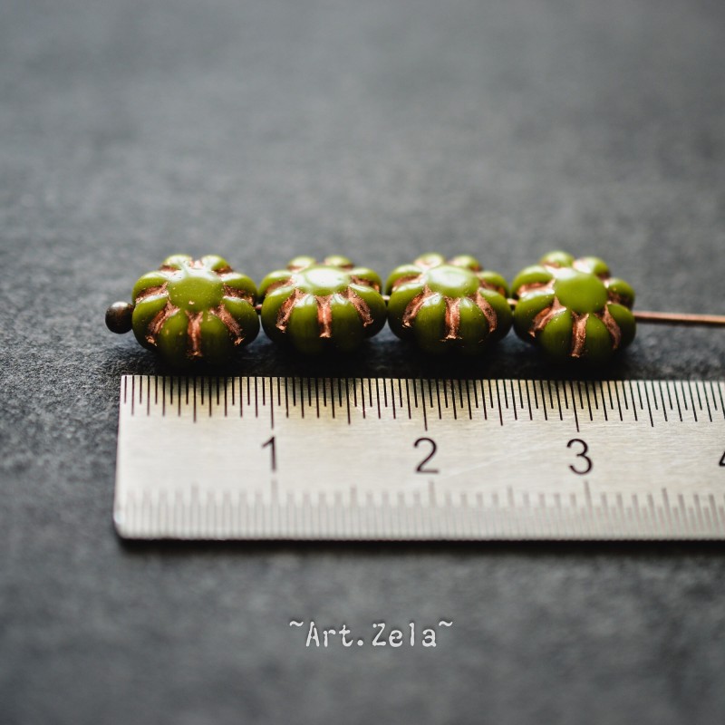 Fleurs cactus vert 9mm X20 Perles Verre Tchèque Finition Cuivrée