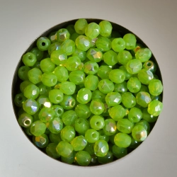 Facettes citron vert 4mm X40 Perles verre tchèque opalescent