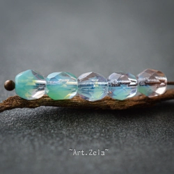 Facettes turquoise clair 6mm X15 Perles verre tchèque transparent