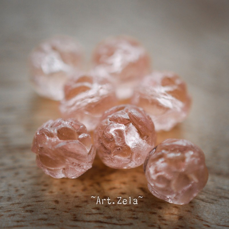 Boutons de rose saumon clair 7mm X10 Perles de verre tchèque transparent