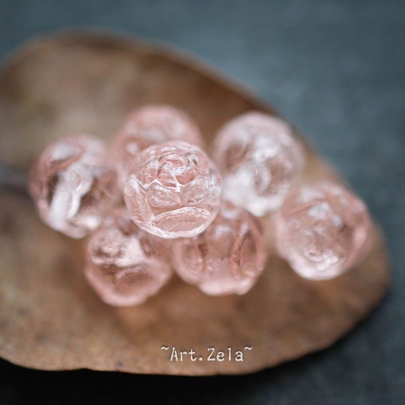 Boutons de rose saumon clair 7mm X10 Perles de verre tchèque transparent