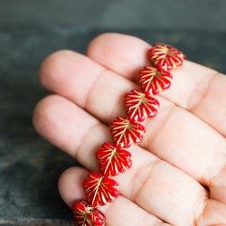 Feuille d'érable rouge bronze 13mm X4 Perles verre tchèque