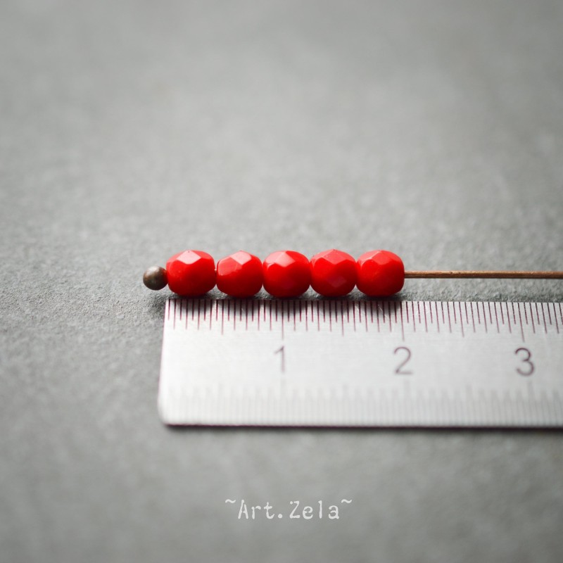 Facettes rouge vif 4mm X50 Perles verre tchèque opaque