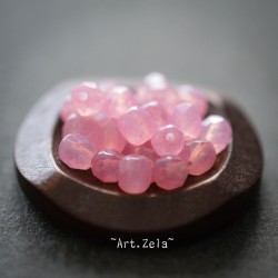 Facettes rose églantine 4mm X40 Perles verre tchèque opalescent