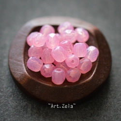 Facettes rose églantine 4mm X40 Perles verre tchèque opalescent