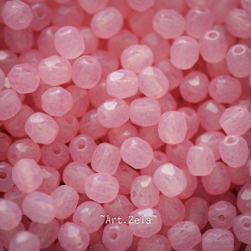 Facettes rose églantine 4mm X40 Perles verre tchèque opalescent