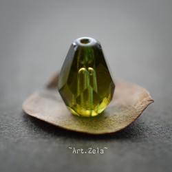 Gouttes facettées vert 10mm X6 Perles verre tchèque AB