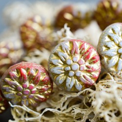 Dahlias rouge beige 15mm X4 Perles verre tchèque premium