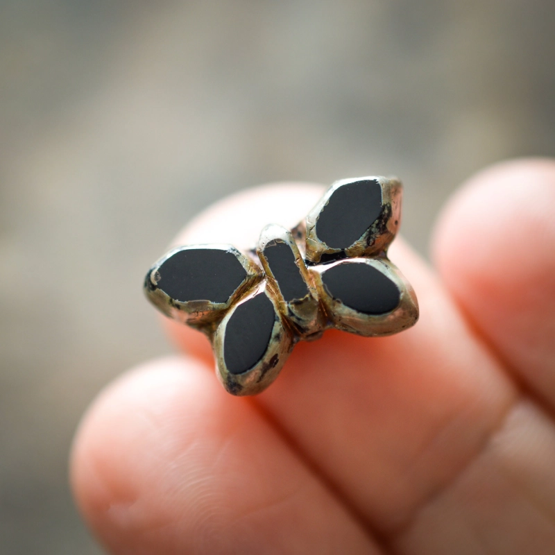 Papillon noir Picasso 20mm X2 Perles verre tchèque opaque