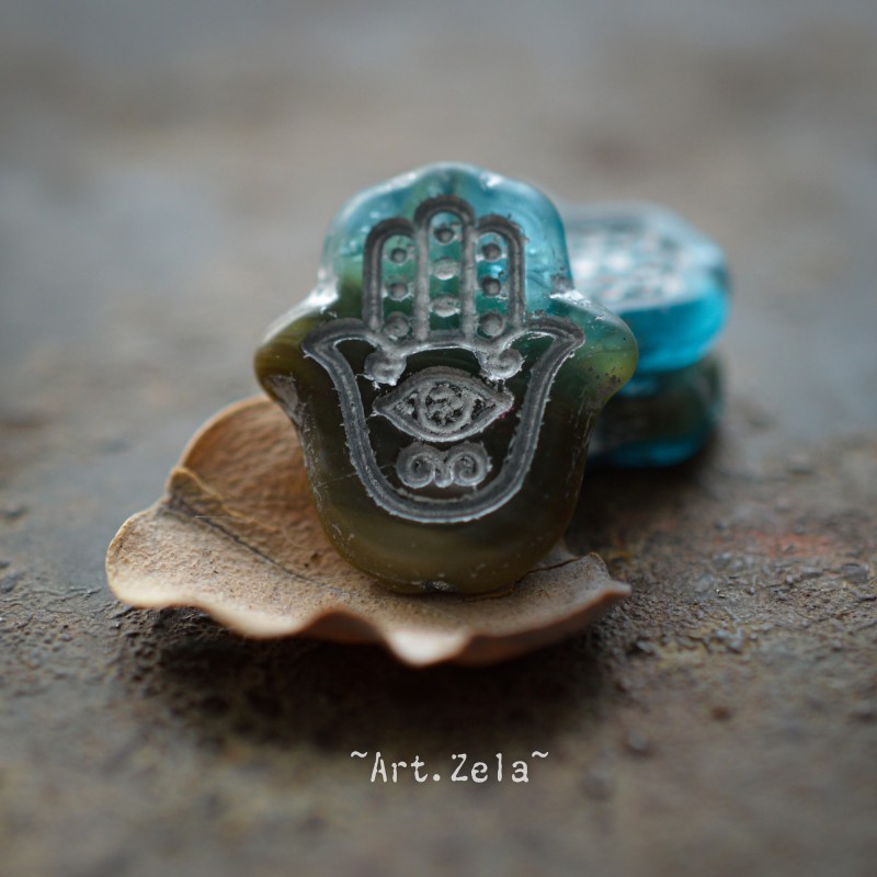 Perles main Hamsa kaki bleu turquoise 15mm X4 Perles Verre Tchèque