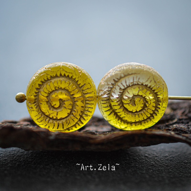 Perles nautilus jaune 14mm X2 Perles verre tchèque dépoli