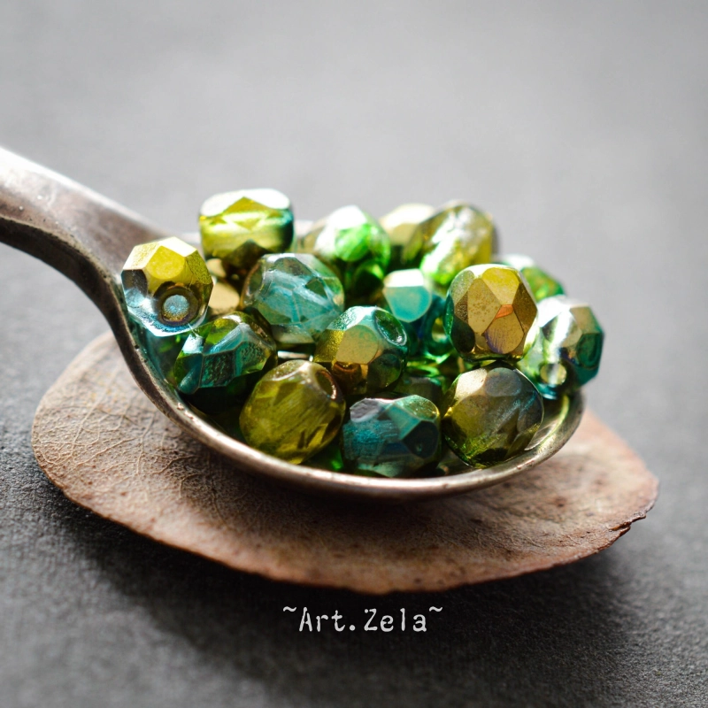 Facettes mix verts métallisés 4mm X50 Perles verre tchèque brillant