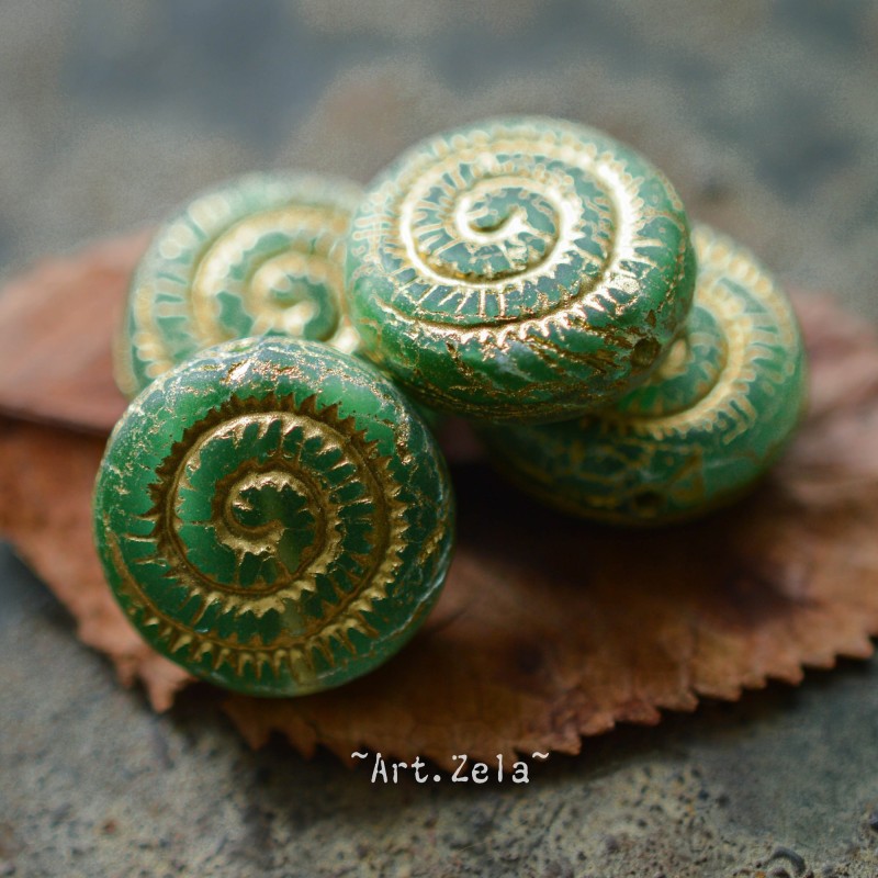 Perles nautilus vert bronze 14mm X2 Perles verre tchèque dépoli