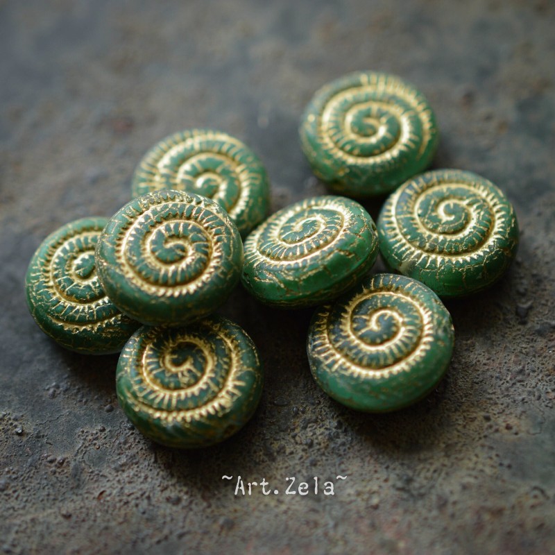 Perles nautilus vert bronze 14mm X2 Perles verre tchèque dépoli