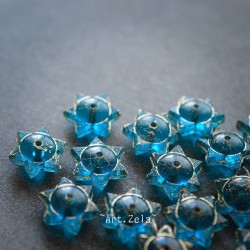 Sature étoile bleu bronze 12mm X4 Perles verre tchèque transparent