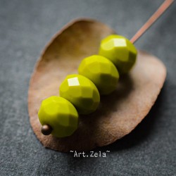 Rondelles facettes vert chartreuse 8x6mm X8 Perles verre tchèque