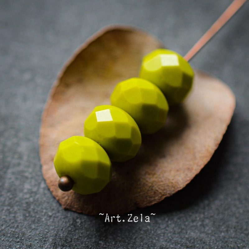 Rondelles facettes vert chartreuse 8x6mm X8 Perles verre tchèque