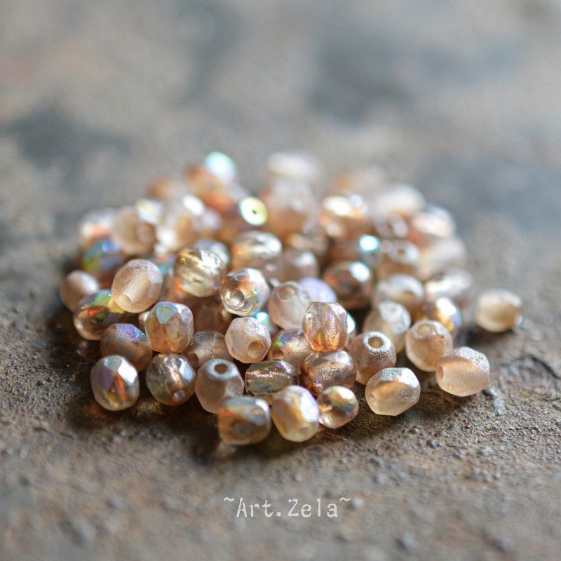 Facettes beige rosé 4mm X50 Perles verre tchèque mix irisé