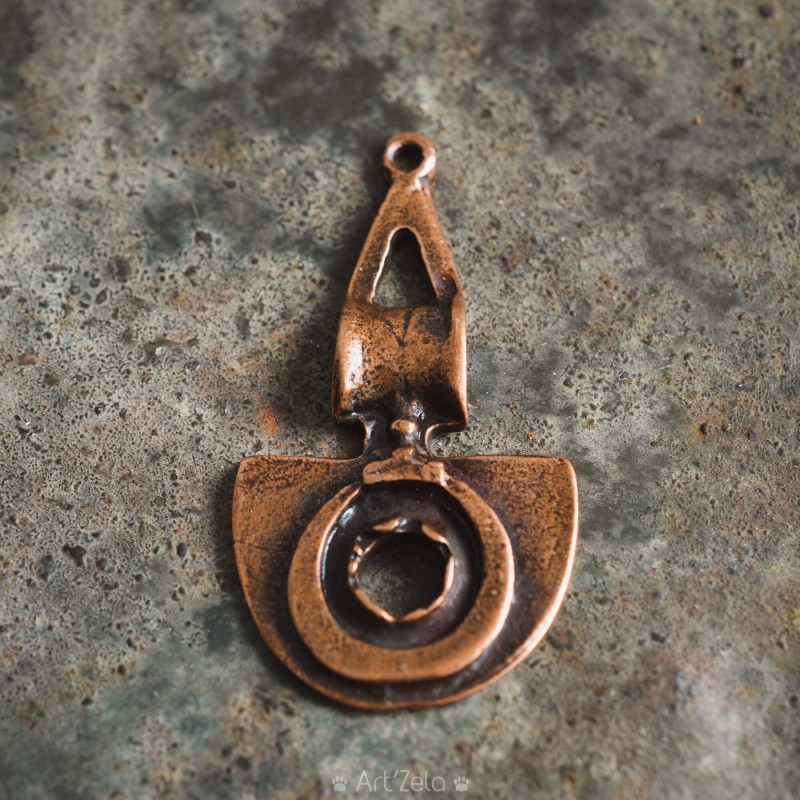 Pendentif rustique géométrique cuivré 56mm X1 Métal dense travaillé