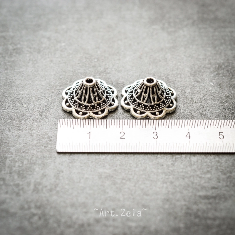Grandes coupelles métal argenté ajouré 18mm X2 Calottes forme fleur