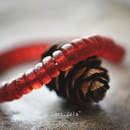 Katsuki heishi rouge 3x6mm X25 Perles verre tchèque gravé