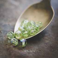 Facettes vert pistache 6mm X20 Perles verre tchèque irisé