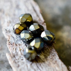 Facettes vert bronze 5mm X28 Perles verre tchèque métallisé