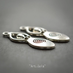 Pendentif déesse fertilité 39x13mm X4 Pendentif métal argenté